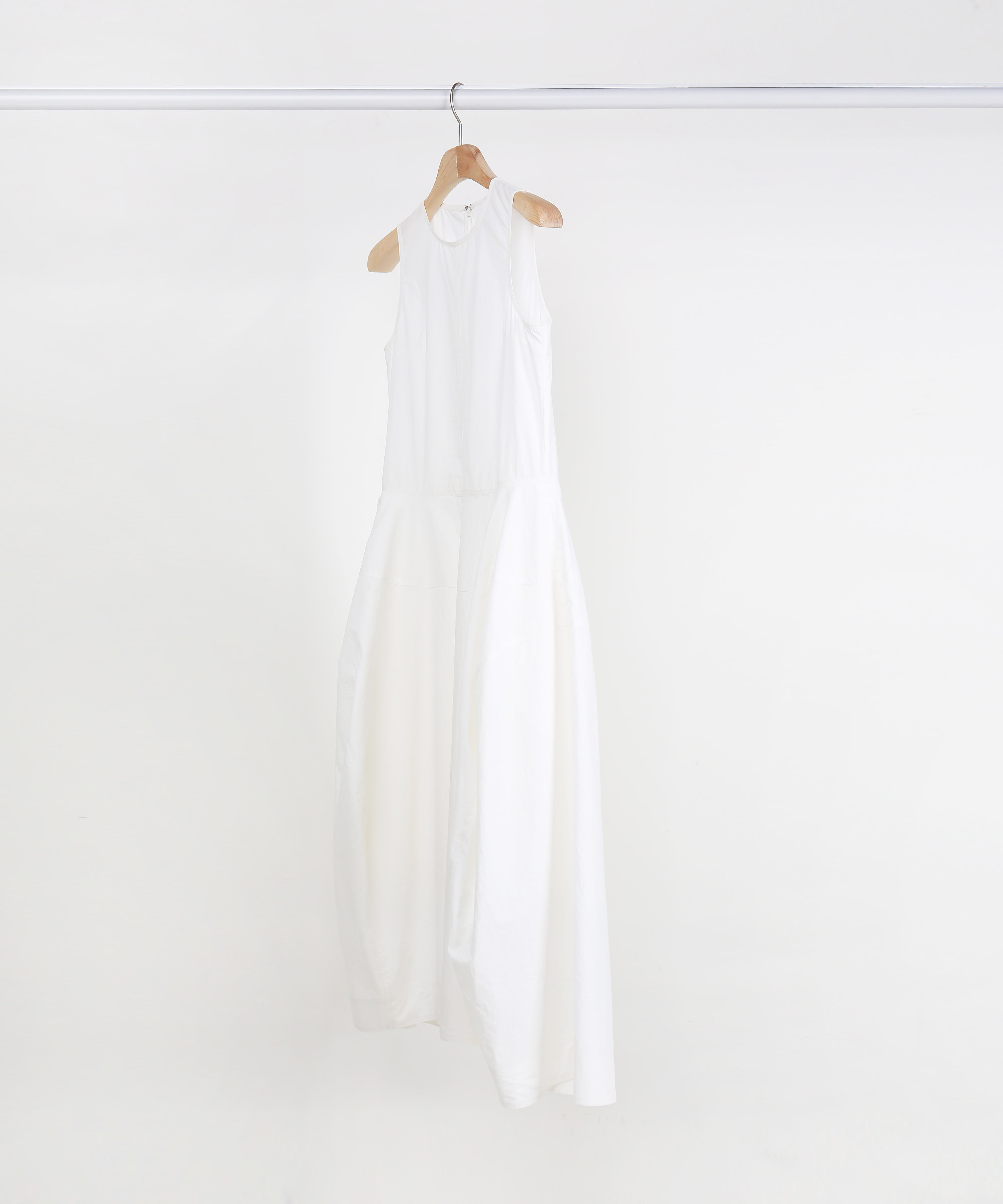 WHITE FLARING COTTON SLEEVELESS LONG DRESS