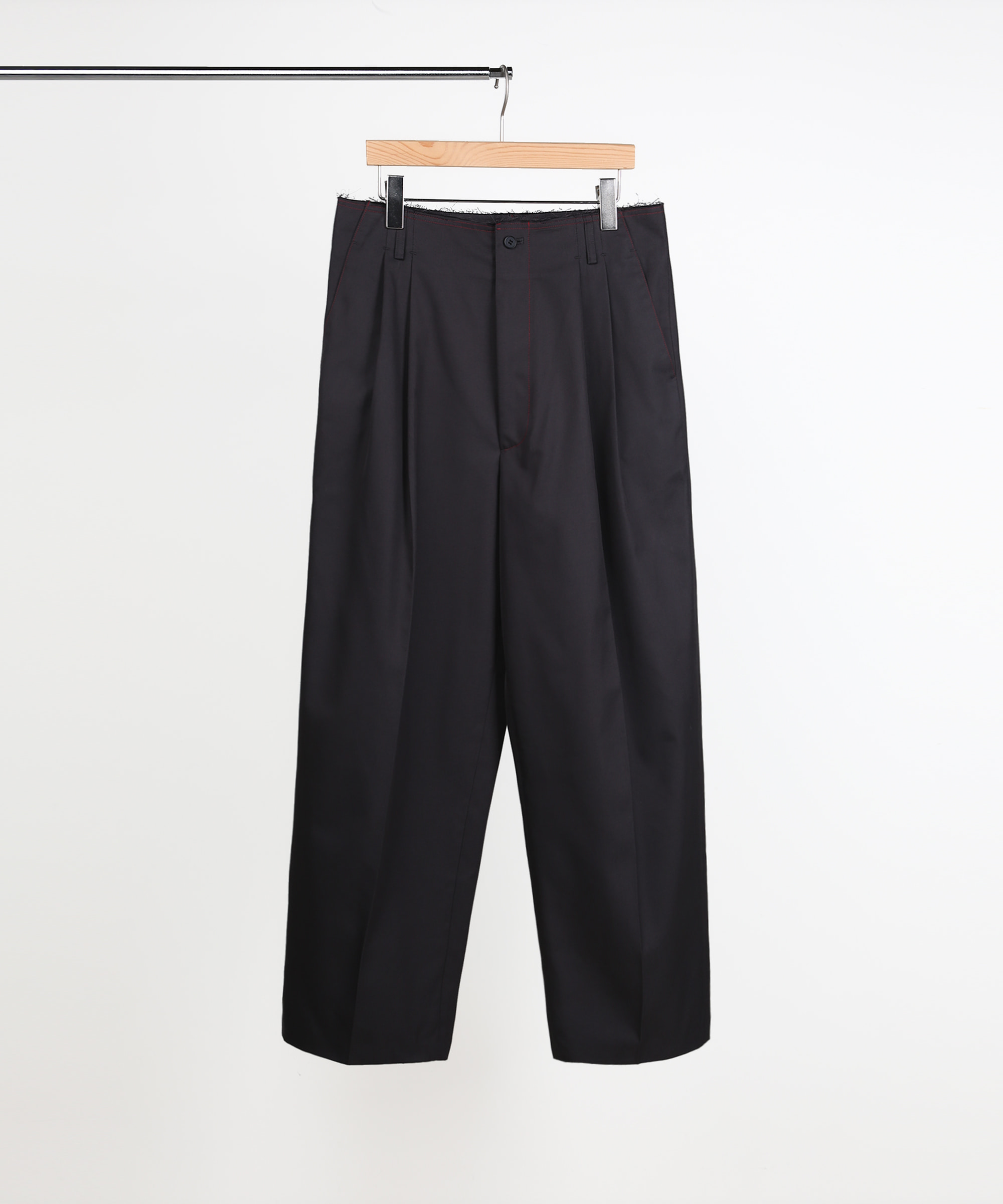 STITCH TWO TUCK WIDE PANTS CHARCOAL