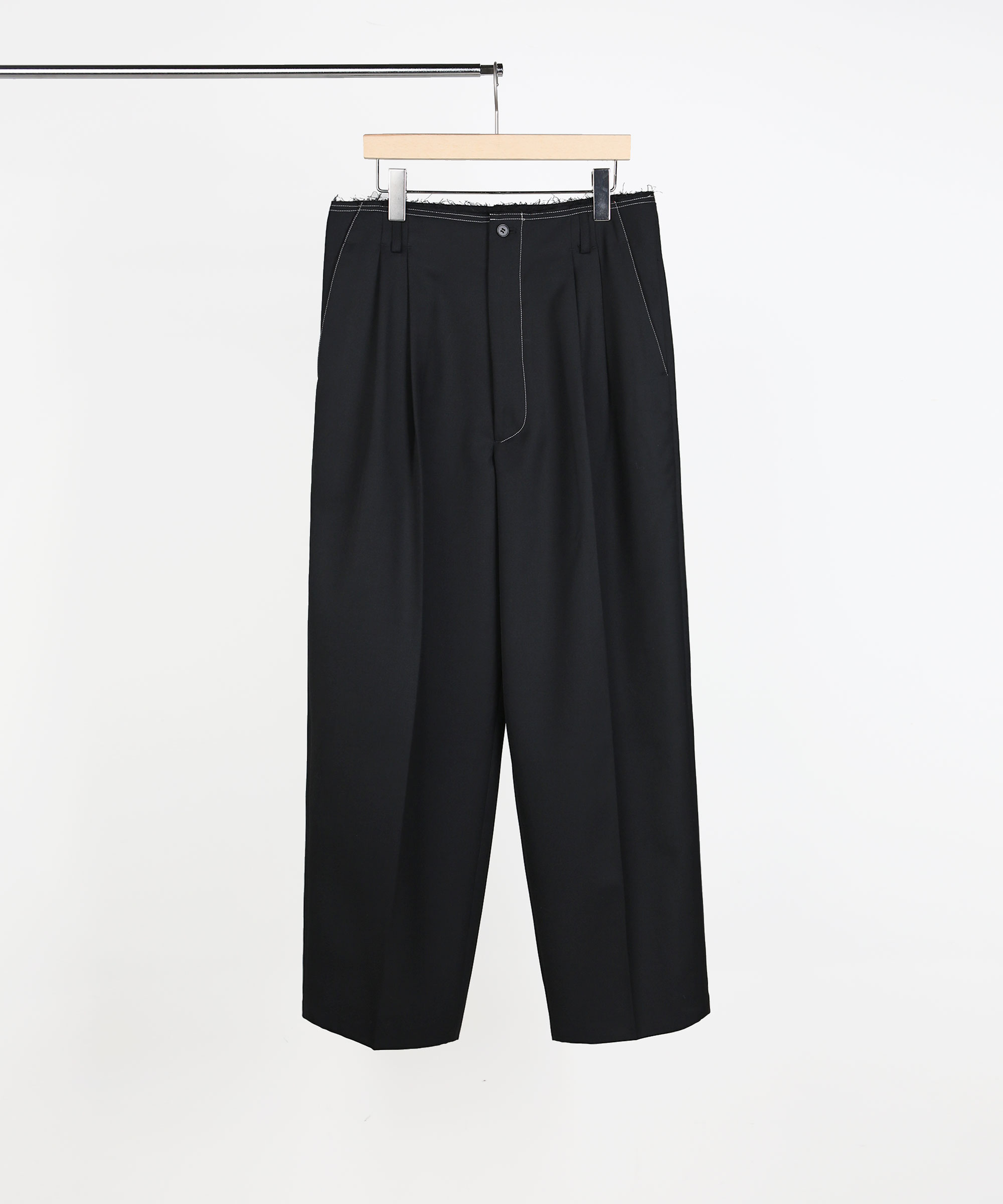 STITCH TWO TUCK WIDE PANTS BLACK